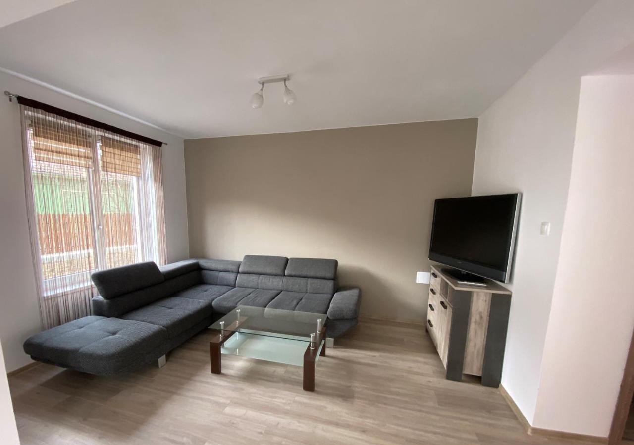 Fenyo Apartman House Ii. โอดอร์เฮอู เซกุยเอสก์ ภายนอก รูปภาพ