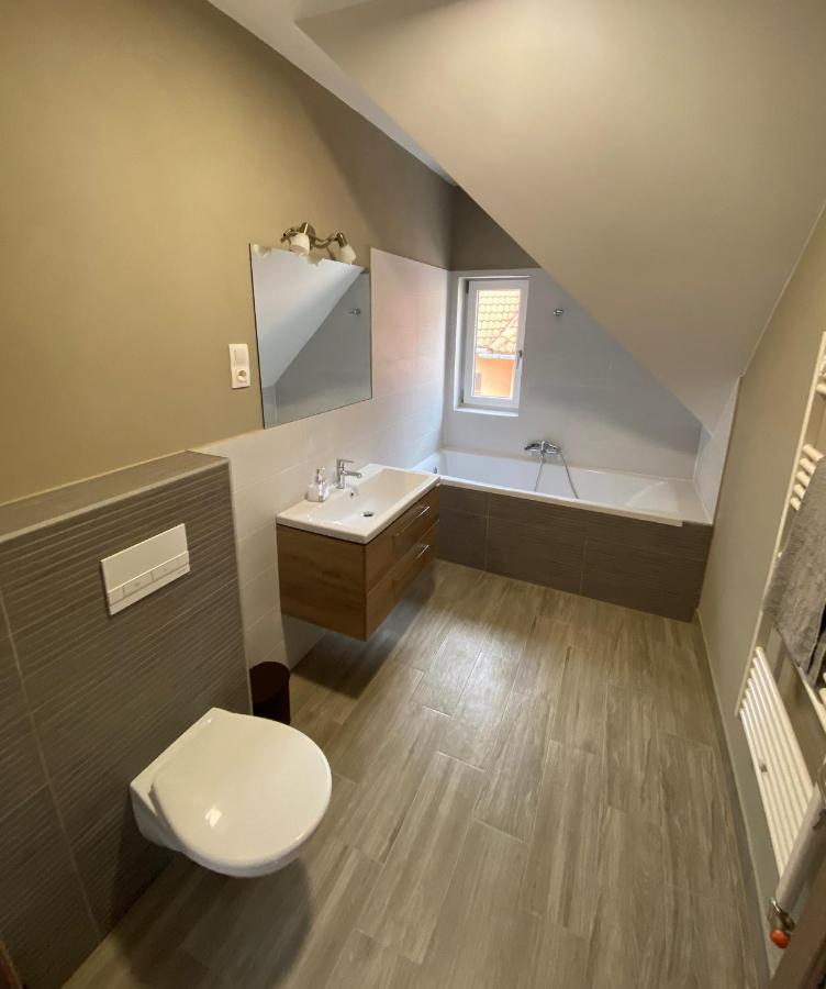 Fenyo Apartman House Ii. โอดอร์เฮอู เซกุยเอสก์ ภายนอก รูปภาพ