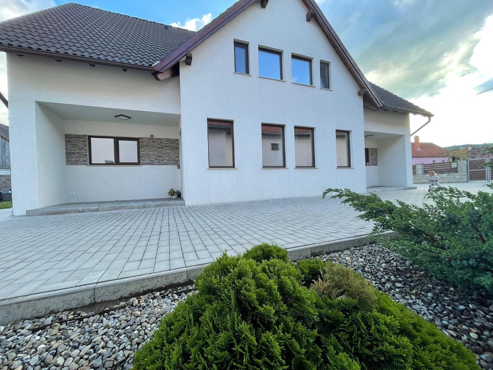 Fenyo Apartman House Ii. โอดอร์เฮอู เซกุยเอสก์ ภายนอก รูปภาพ